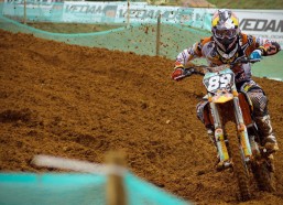 【排列五官方】约旦队迪拜拉练热身赛一球憾负塔吉克斯坦，后续两场热身赛成备战关键