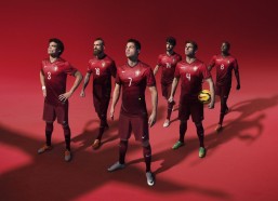 排列五官方|杜克篮球新王爆发！35分9助攻创30年纪录，两届MVP实至名归，美媒力挺成2026年状元